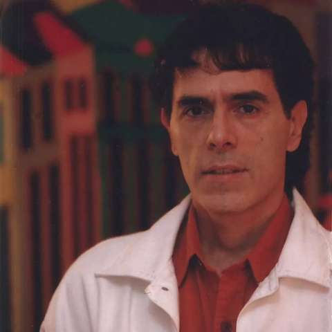 Vítima de câncer, cantor Leno Azevedo morre aos 73 anos