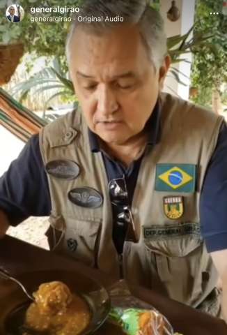 Sargento Pincel (Girão) na galinha 🐓 e na moto 🏍