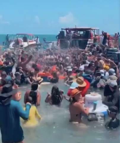 O “submarino” no Buraco da Velha