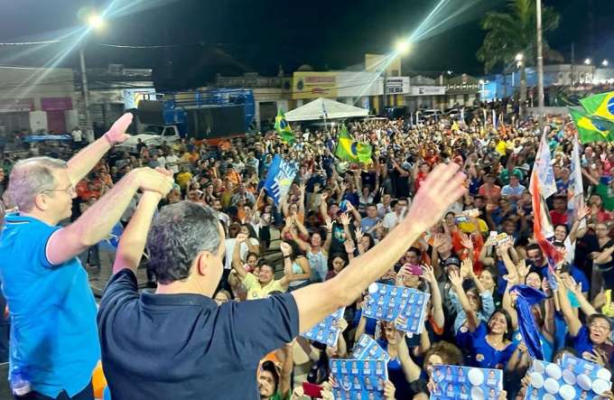 Multidão toma conta do centro de São José de Mipibu para receber Fábio Dantas, Ivan Júnior e Rogerio Marinho