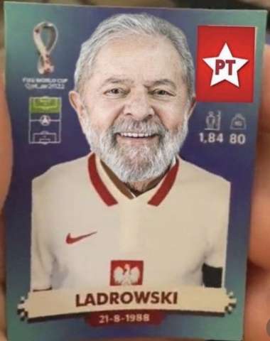Figurinha falsificada