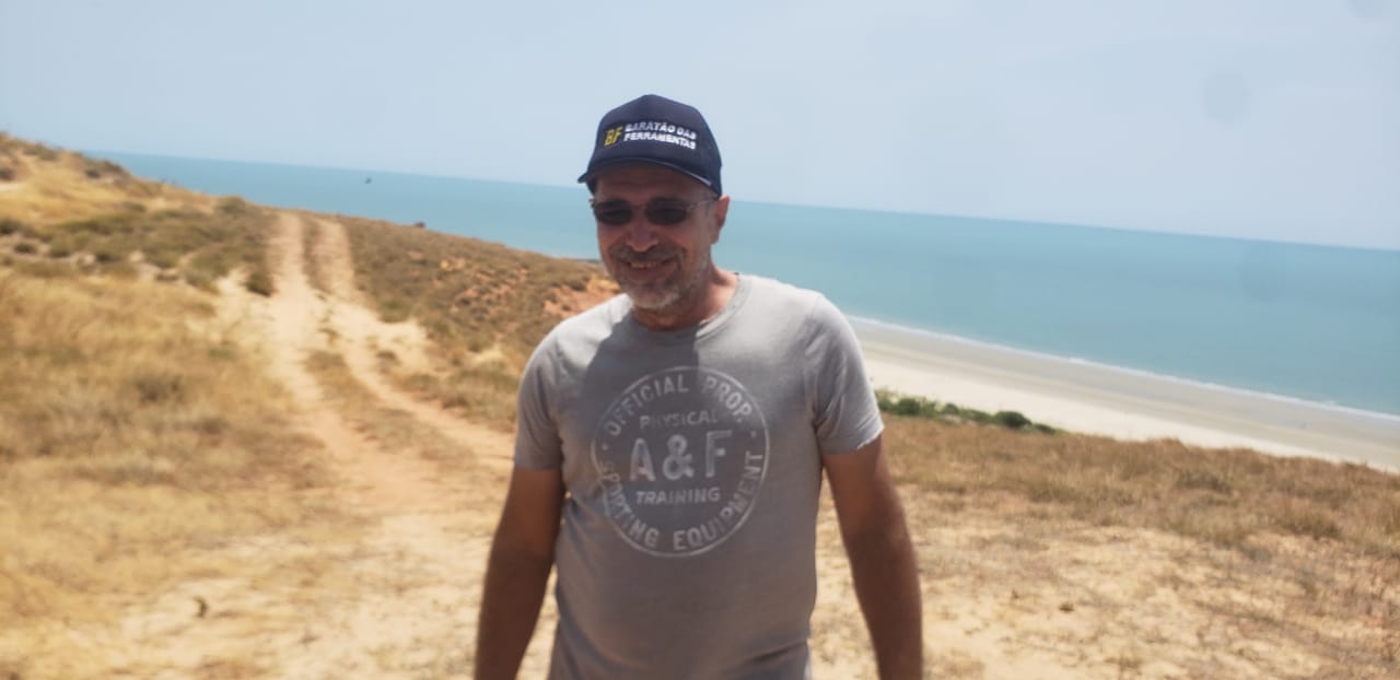 Urgente: Advogado morre em queda de parapente no litoral do RN
