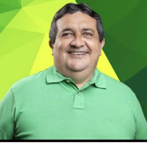 Reny sofre infarto