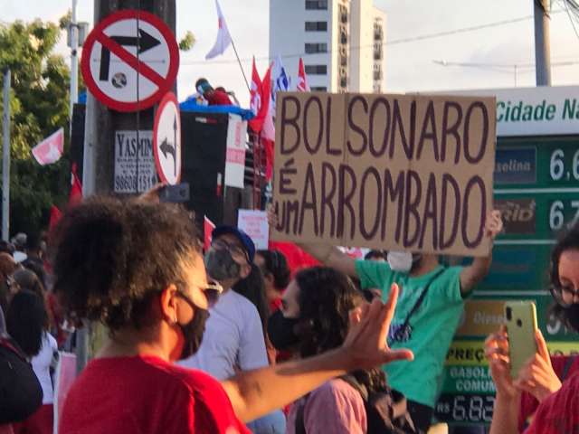 [VÍDEO] Esquerda sem jeito