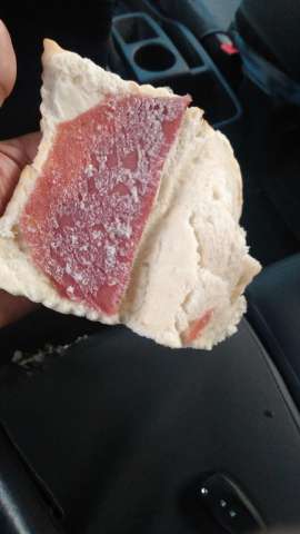 Pão e carne crua para PMs no Carnatal