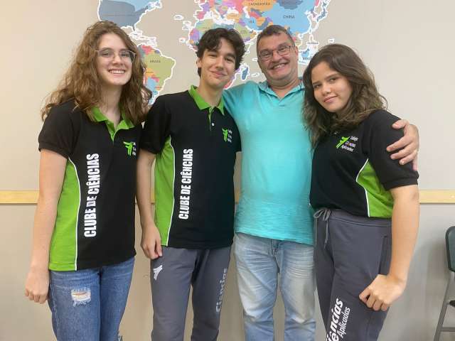 Colégio Ciências Aplicadas inova com implantação de Clube de Ciências