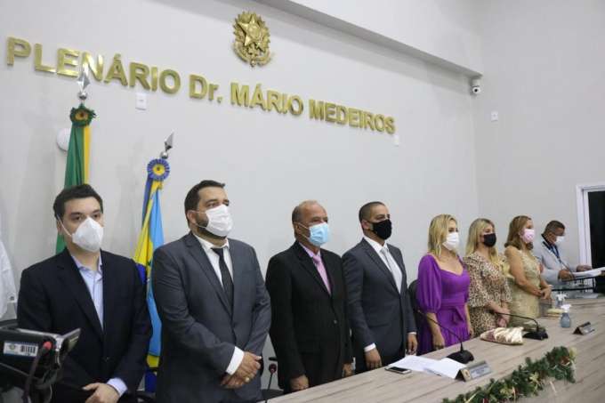 Câmara de Parnamirim homenageia personalidades com título de cidadão