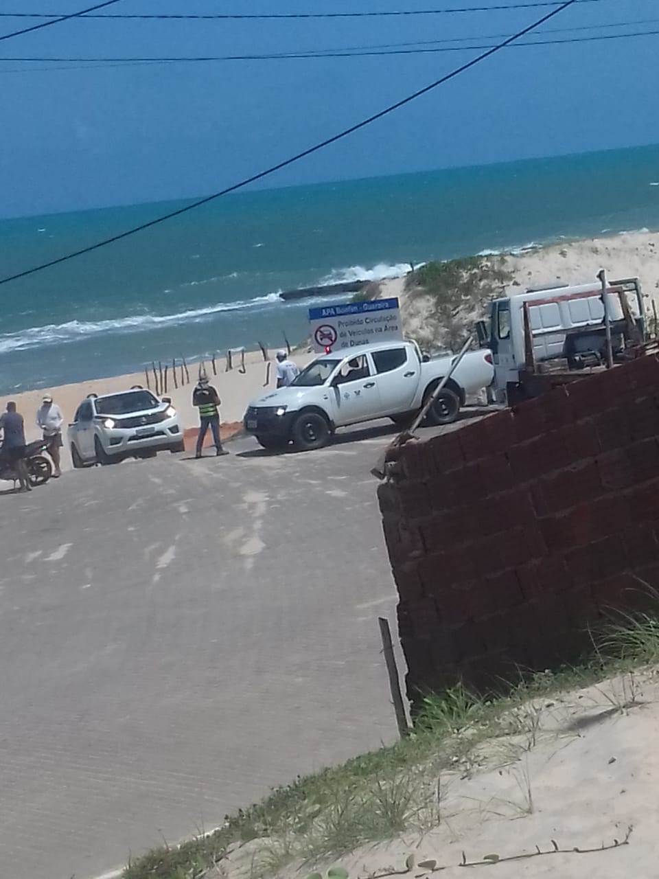 Um governo BURRO