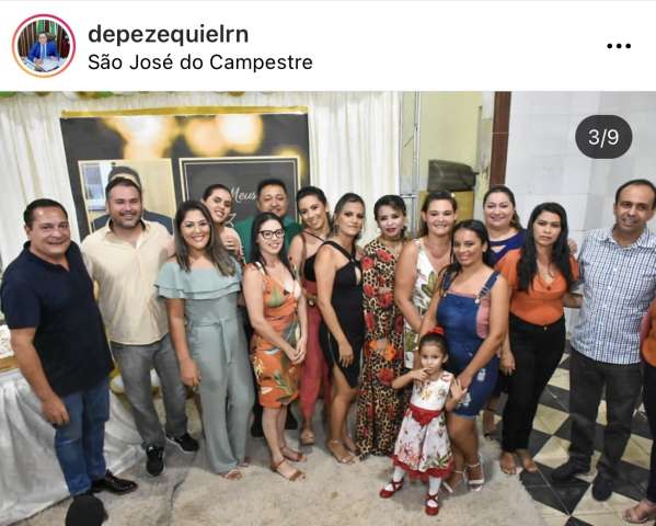 Ezequiel posta foto com Fábio Dantas