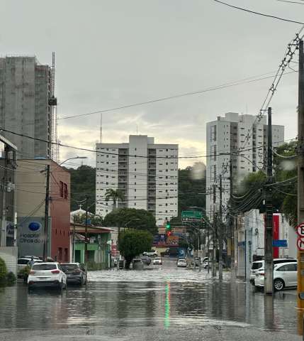 A lagoa da Rua Mossoró