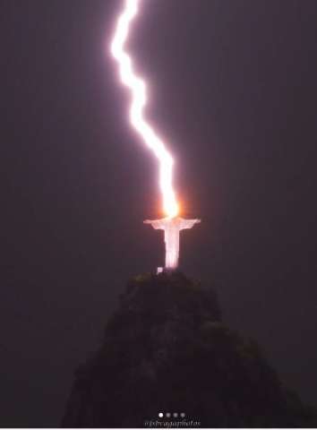 Impressionante! Cristo Redentor é atingido por raio; veja imagens