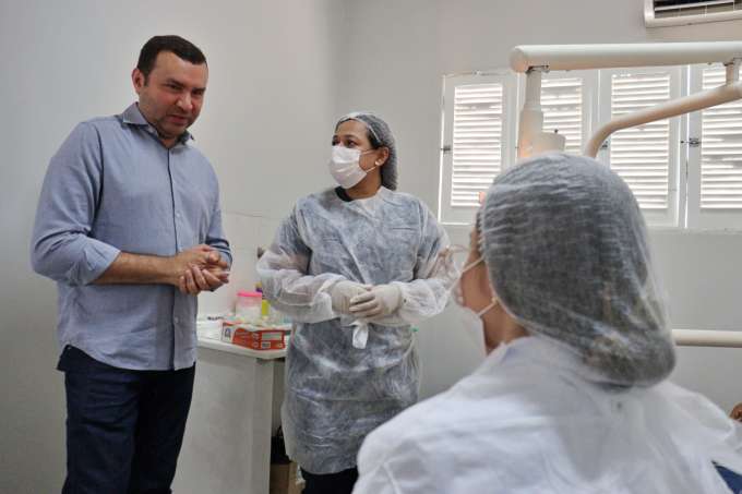 Prefeito Emídio Jr entrega anexo de saúde completamente reformado à comunidade de Mata Verde 