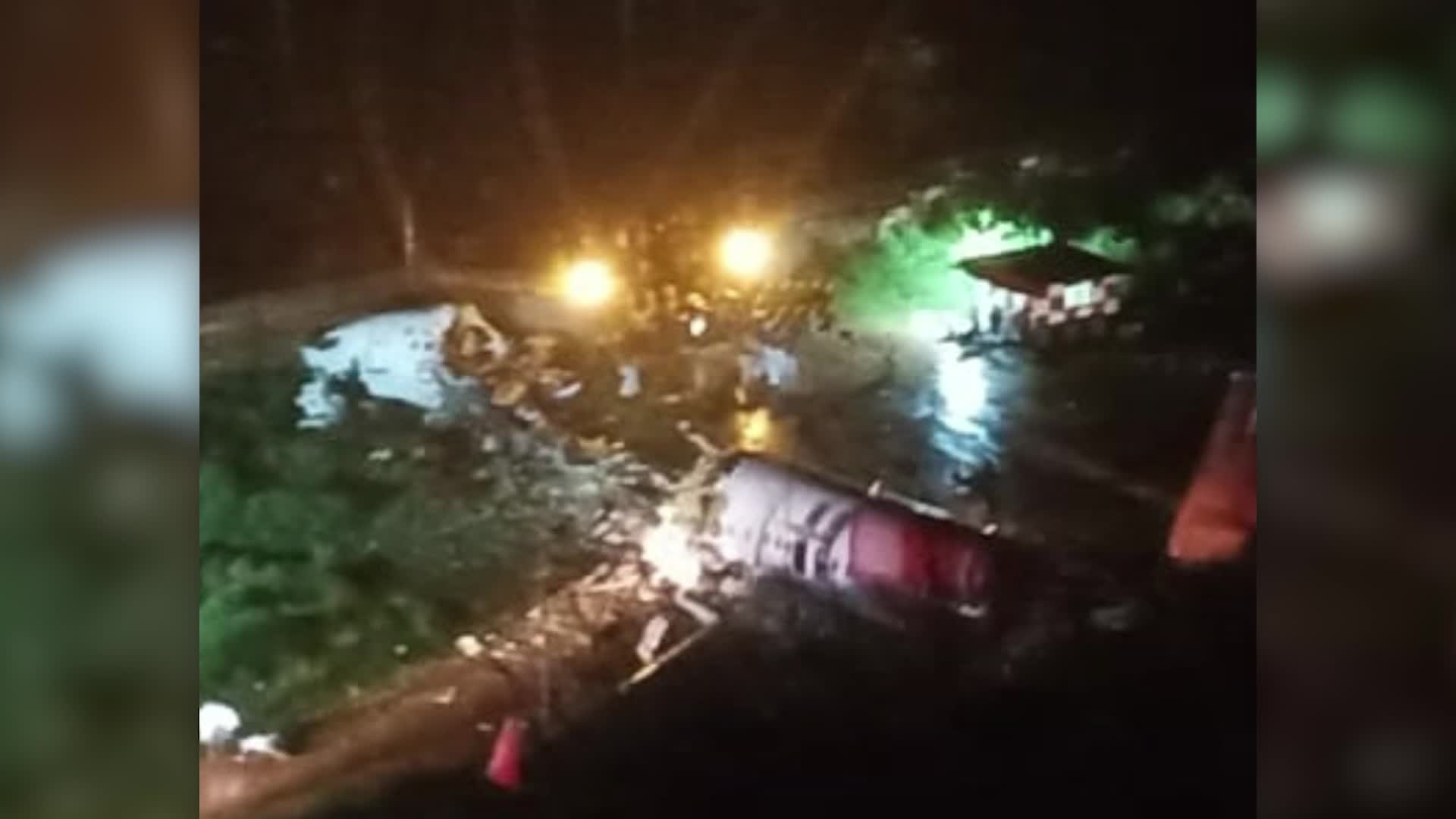 Avião se parte em dois durante pouso na Índia; duas pessoas podem ter morrido