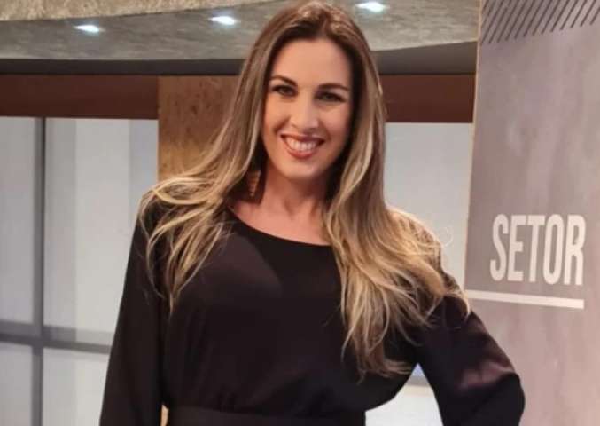 Diretora de TV é acusada de incentivar troca de nudes para conseguir furos