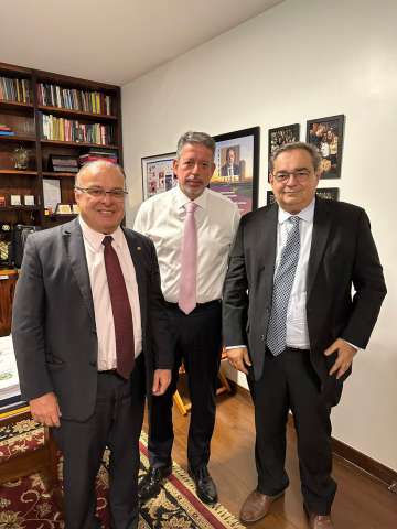 Deputado Federal Paulinho Freire acompanha agenda do Prefeito Álvaro Dias em Brasília 