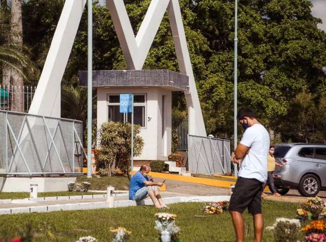 Psicóloga especialista em luto do Grupo Morada discute como lidar com a perda de pai ou mãe