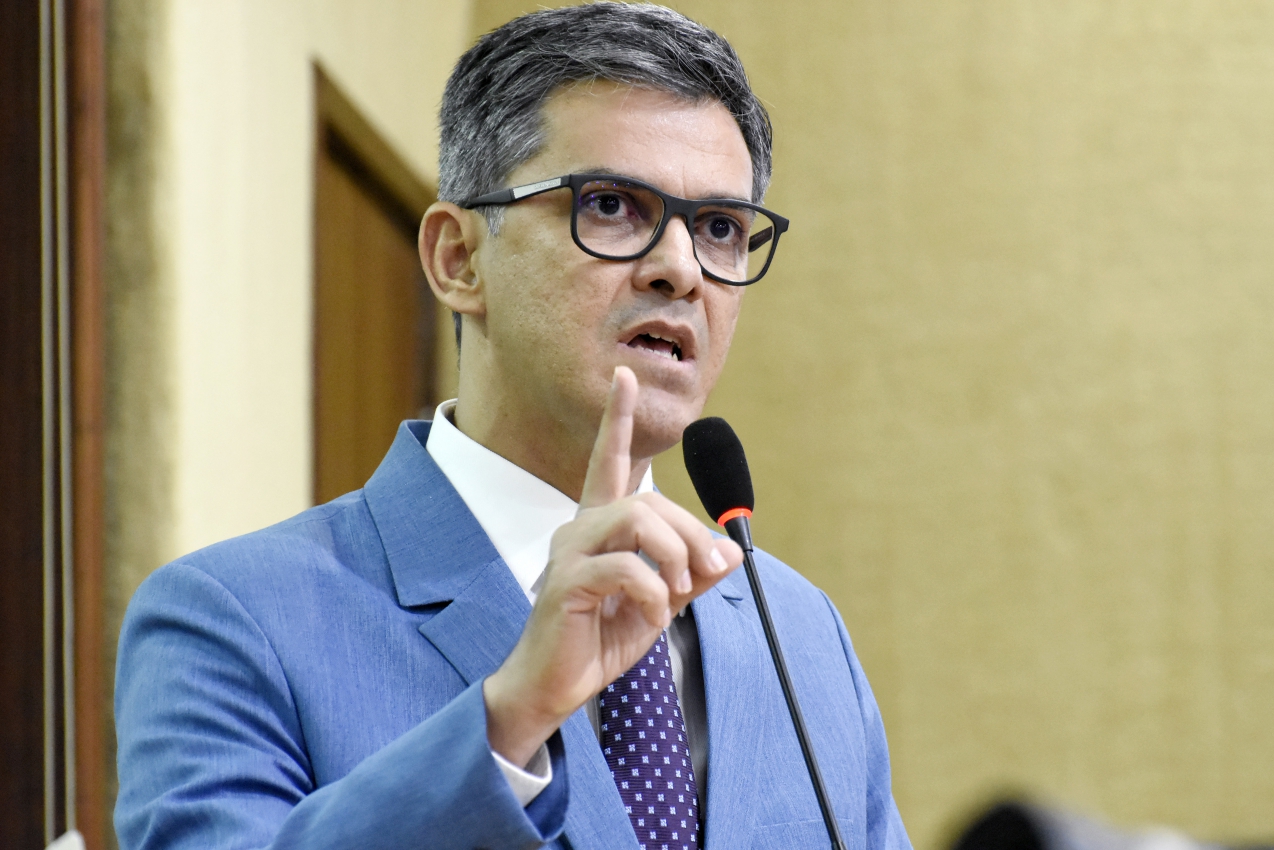 Coronel Azevedo critica humilhação da governadora a policiais em episódio do IFRN