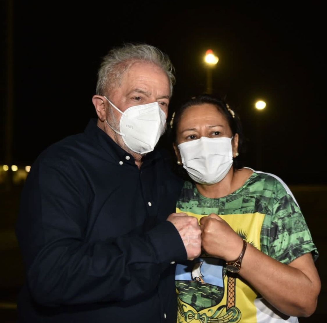 Dois atrasos