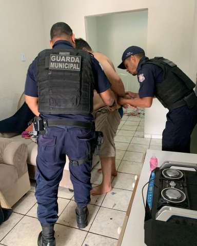 Em cidade do RN, homem agride companheira, ameaça bebê de 3 meses e vai dormir