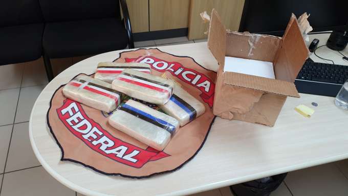 PF apreende em Parnamirim 5,67 kg de cocaína remetidos via postal