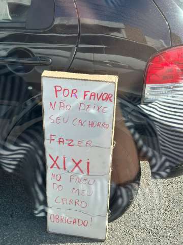 Morador de condomínio de luxo em Natal faz apelo para que não mijem em seu carro