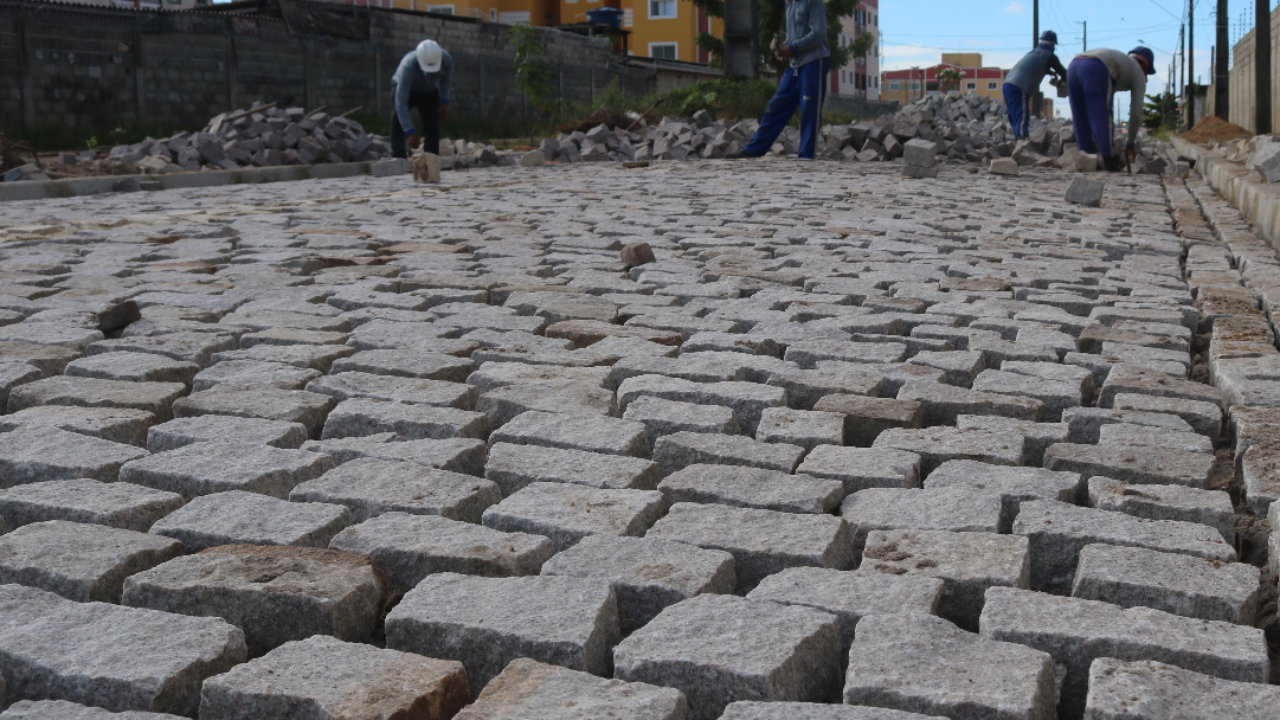 Prefeitura de Parnamirim abre edital de licitação para obras de drenagem e pavimentação na Avenida Gandhi