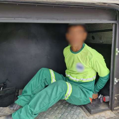 Condenado por roubo, gari é preso durante trabalho em Parnamirim