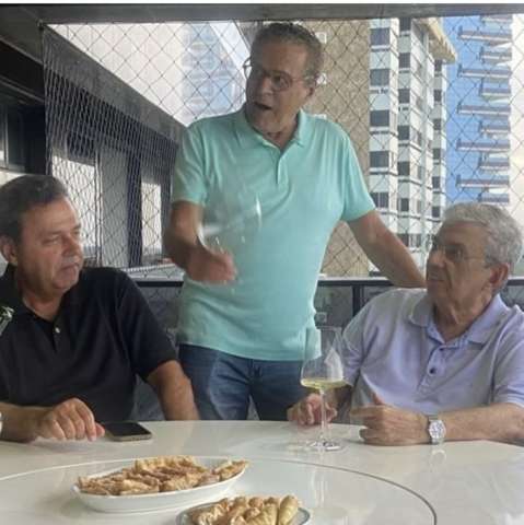 A retomada do poder: Henrique vai visitar o primo Walter pela porta da frente ou vai entrar pelo gabinete?