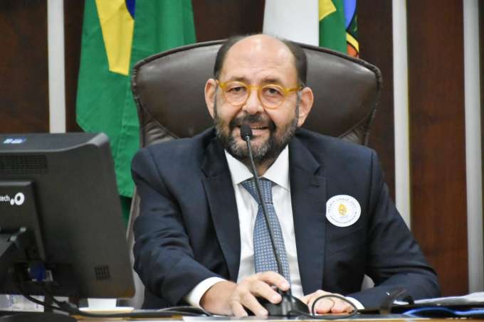Gustavo Carvalho apresenta projeto que regulamenta atividade de Guia de Turismo Regional