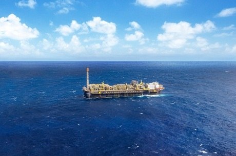 Pré-sal supera 70% da produção de petróleo e gás pela 1ª vez no Brasil