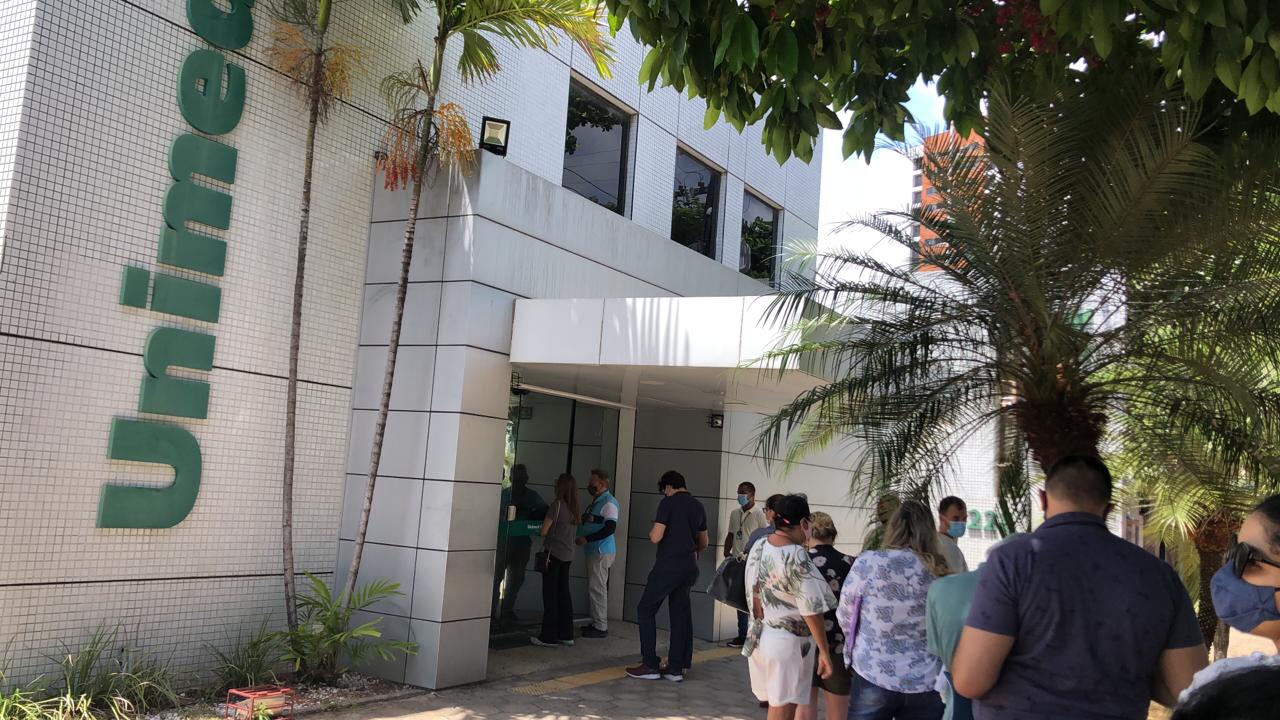 A Unimed Natal virou um SUS privado