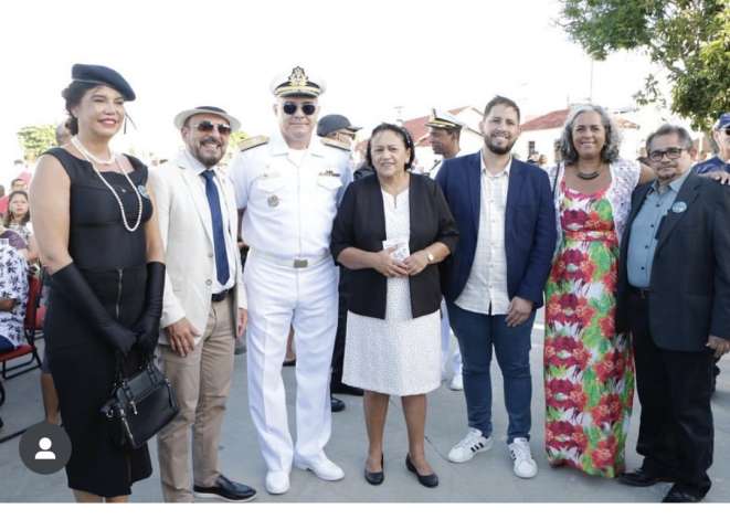 Coitado de Roosevelt estrebuchando no túmulo