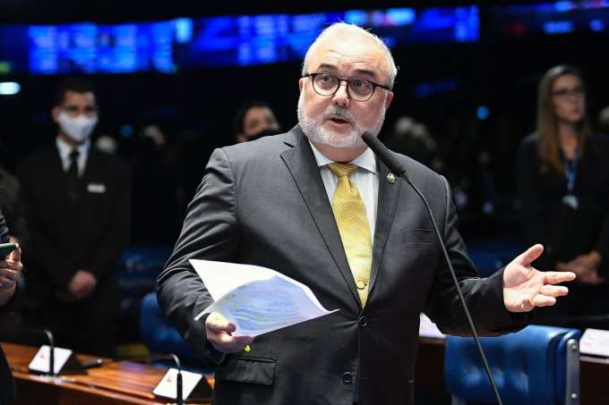 Piada: Jean-Paul pede impeachment do presidente por atos do dia 7 de setembro