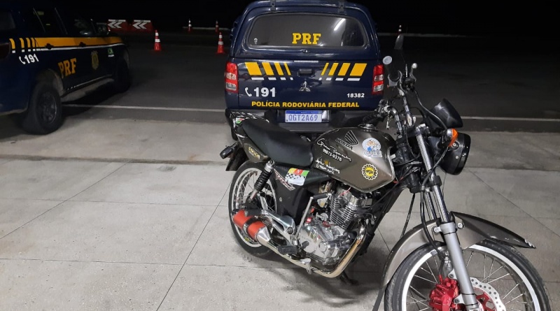 Motociclista é preso pela PRF ao ser flagrado fazendo “racha” em Macaíba