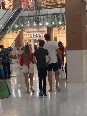 Styvenson passeia no Shopping Manaira em João Pessoa