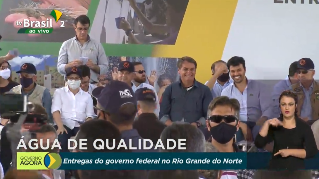 Presidente Bolsonaro em Ipanguaçu entregando dessalinizadores