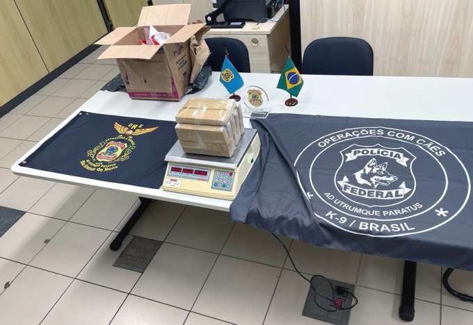 PF apreende em Natal quase 8 kg de maconha enviada via Correios